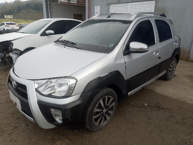 TOYOTA ETIOS HB CROSS 1.5 AT ANO 2017/2018