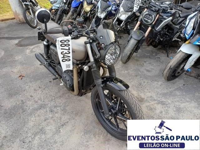 TRIUMPH STREET TWIN 2020