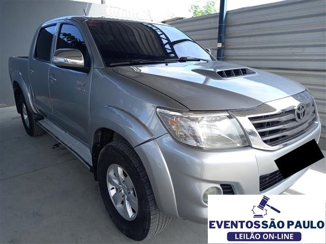 TOYOTA HILUX CD4X4 SRV 2015