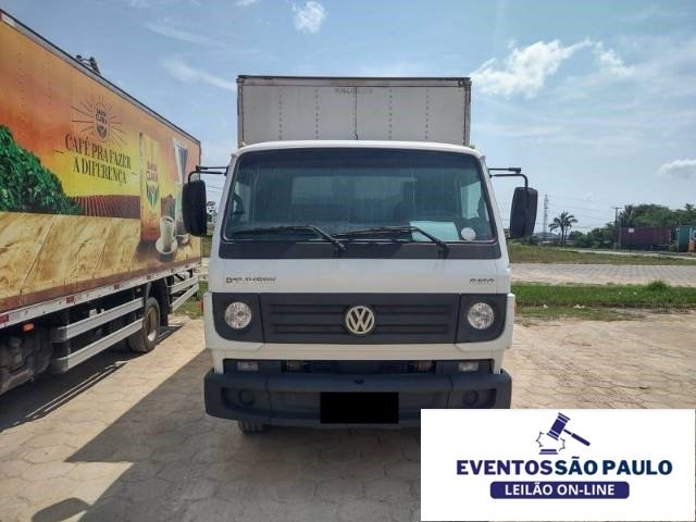 VOLKSWAGEN DELIVERY 8.160 3.8 2015